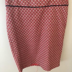 Limited pencil skirt
